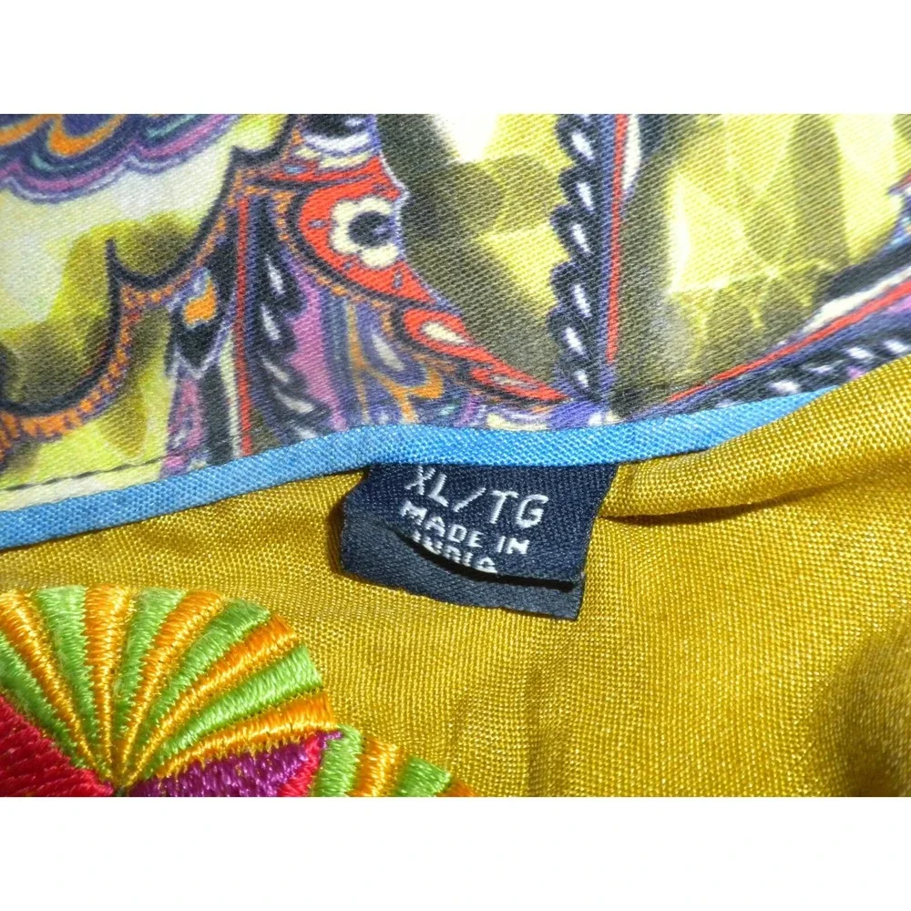 Robert Graham Shirt Mens XL Maroon Gray Check Button Up Contrast Flip Cuff Stain - Picture 12 of 16